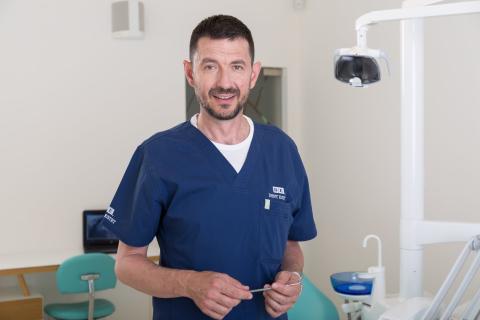 Dr. Dragoș Calangiu: "Stomatologia mi-a venit mănușă"