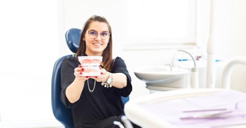 5 mituri demontate despre aparatul dentar