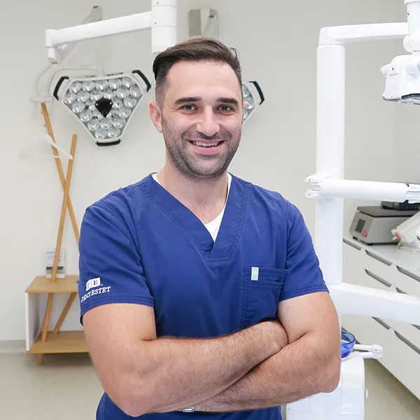 Dr. Dan STRAJA