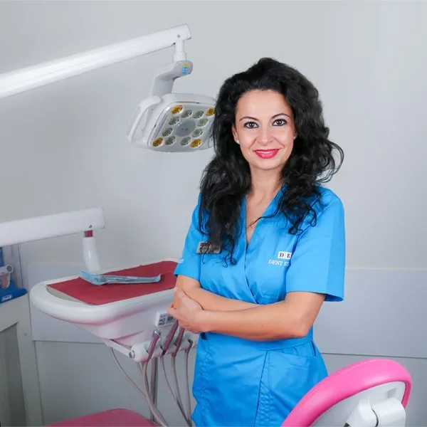 Dr. Luciana Șandru: “Pe mine m-a ajutat foarte mult dorința de a face lucrurile bine pentru a putea ajuta oamenii”